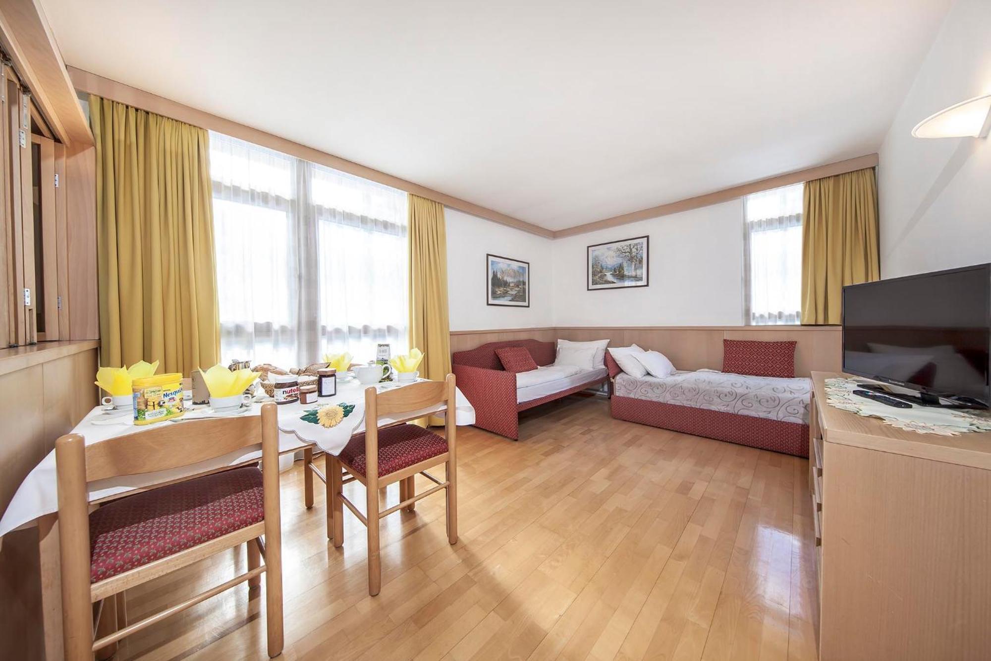 Residence Villa Al Sole เซลวาดีวัลการ์เดนา ภายนอก รูปภาพ